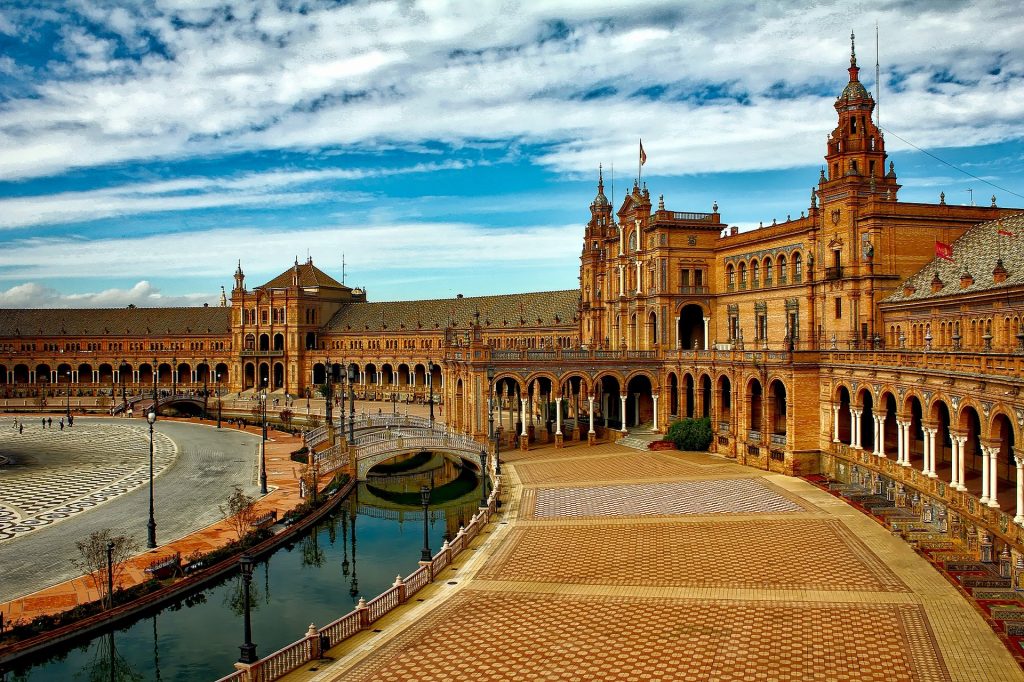 إسبانيا و 9 من أهم معالمها السياحية